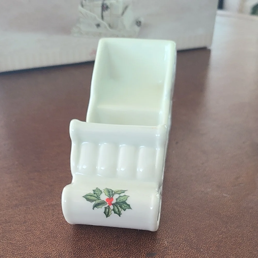 Sleigh salt and pepper set with original box